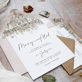 rustic weddng invites with bunting
